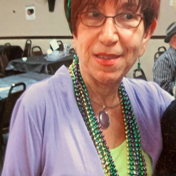 Meet your Posher, Mary kay - Picture 3 of 4